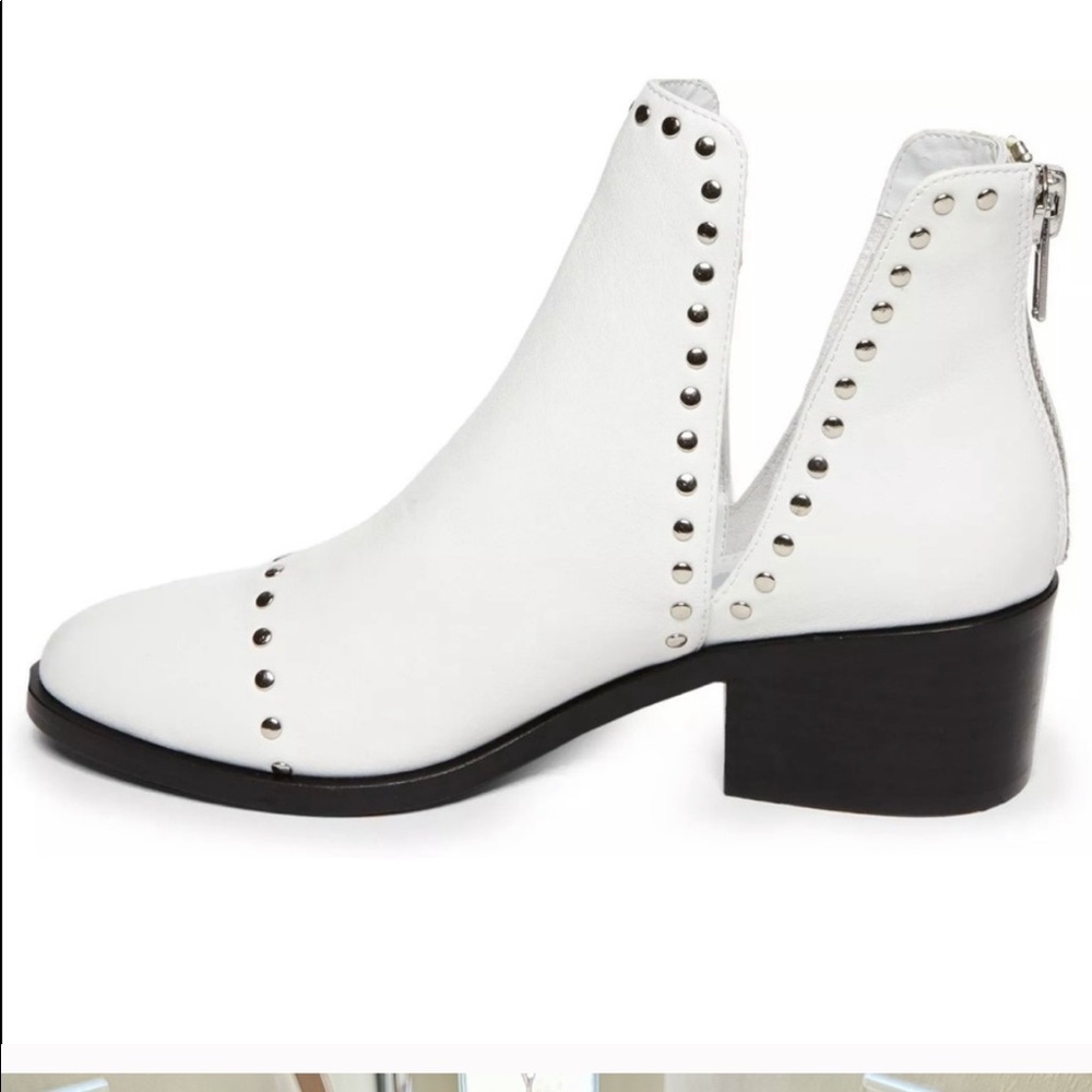 Steve Madden Conspire White Boots Booties!